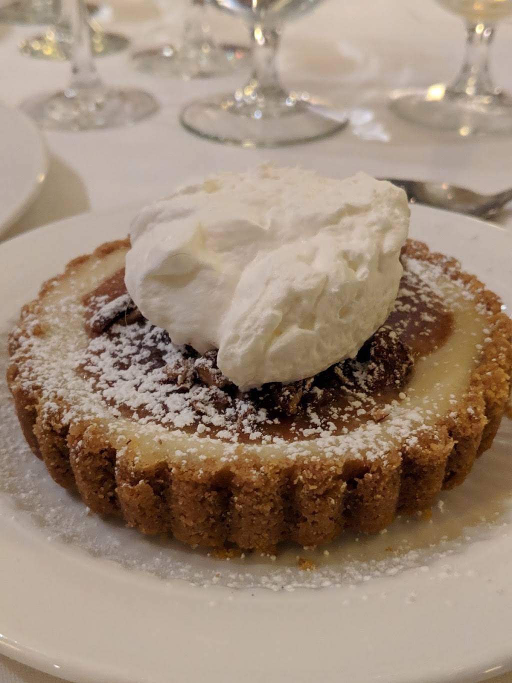 Felicia Suzannes | restaurant | 80 Monroe Avenue South Main Street # L1 On Main Street, between Monroe &, Madison Ave, Memphis, TN 38103, USA | 9015230877 OR +1 901-523-0877