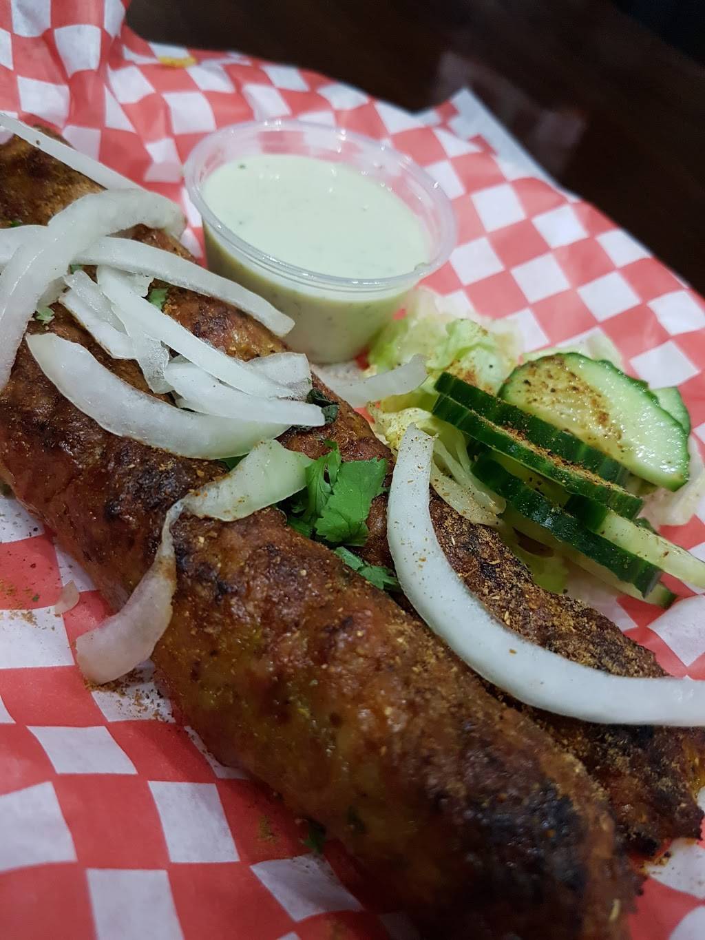 Hot Plate | restaurant | 69 Dundas St W, Mississauga, ON L5B 1H7, Canada | 9058484100 OR +1 905-848-4100