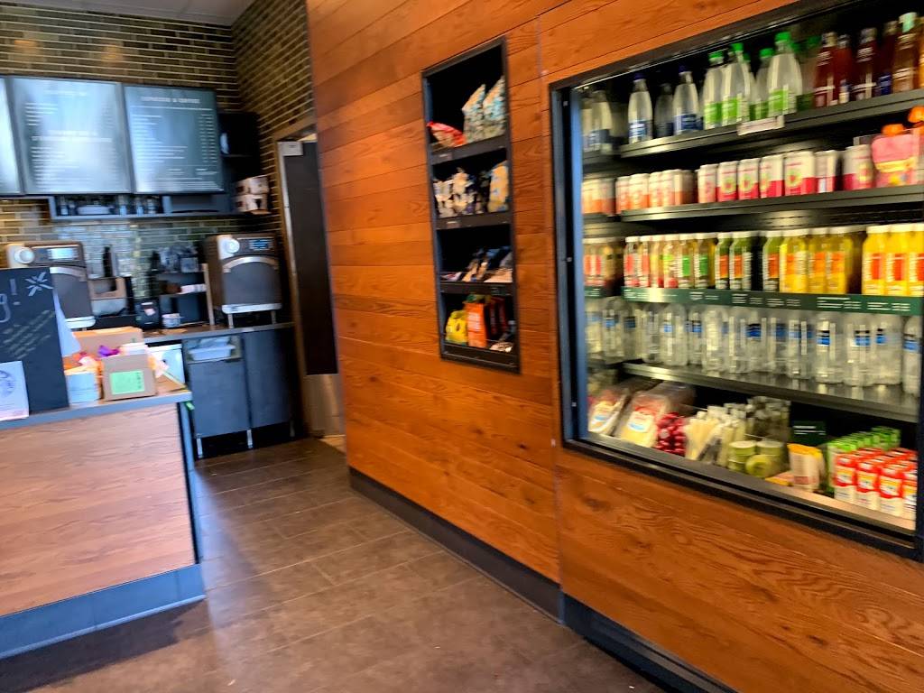Starbucks | cafe | 109 North St, Danbury, CT 06811, USA | 4752895970 OR +1 475-289-5970