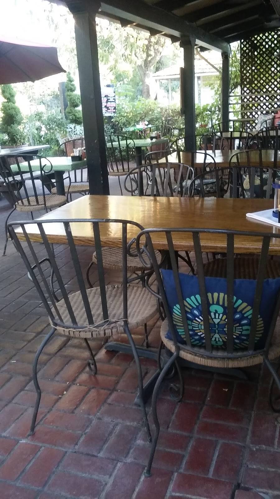 El Jardin Mexican Restaurant | restaurant | 22758 Broadway St, Columbia, CA 95310, USA | 2095321291 OR +1 209-532-1291