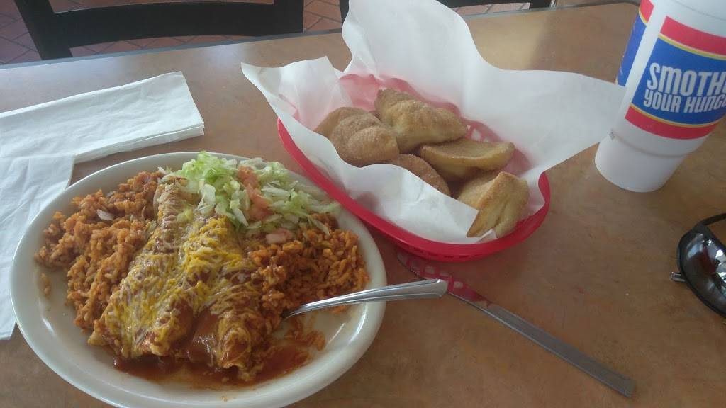 Twisters Burgers and Burritos | restaurant | 5201 Gibson Blvd SE, Albuquerque, NM 87108, USA | 5052326866 OR +1 505-232-6866