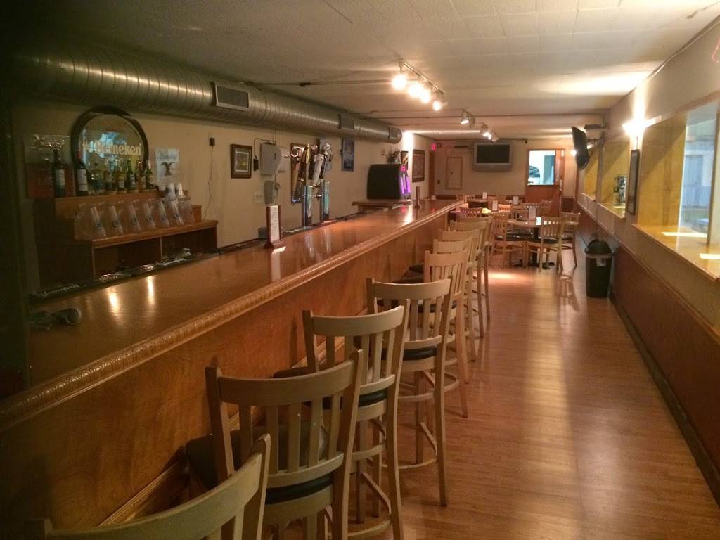 CFC Arena Bar & Grill | restaurant | 1018 Sherman Ave, Hamden, CT 06514, USA | 2038481605 OR +1 203-848-1605
