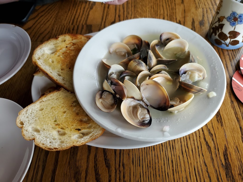 Yachats Underground Pub & Grub | night club | 125 Ocean View Dr, Yachats, OR 97498, USA | 5415474600 OR +1 541-547-4600