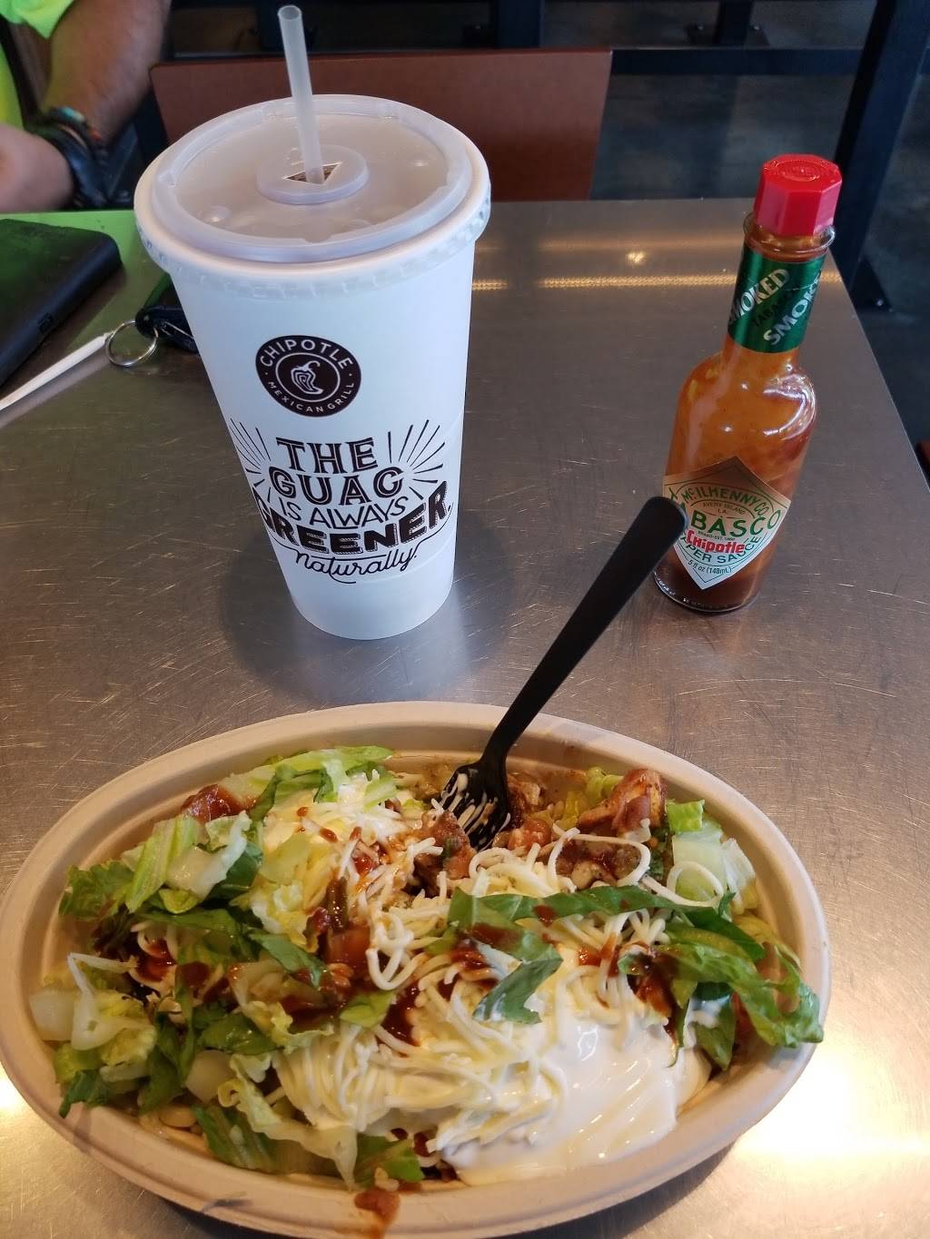 Chipotle Mexican Grill | restaurant | 93 Carothers Rd, Newport, KY 41071, USA | 8594314300 OR +1 859-431-4300