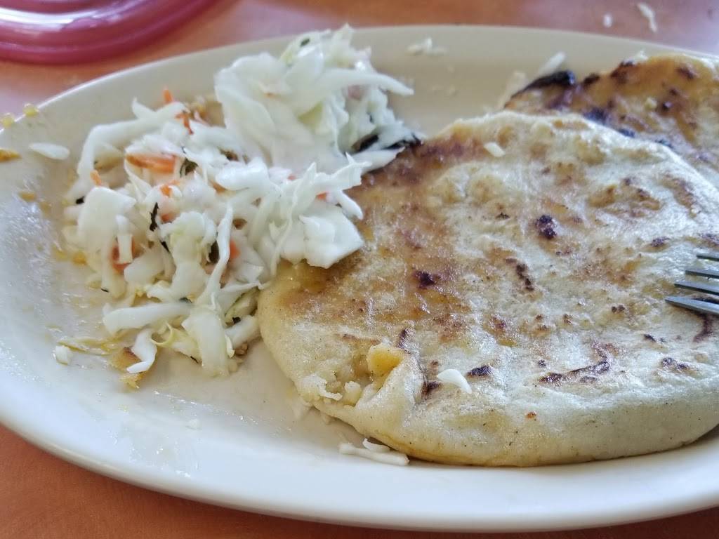 El Papaturro | restaurant | 50 Aldine Bender Rd, Houston, TX 77060, USA | 2812728877 OR +1 281-272-8877