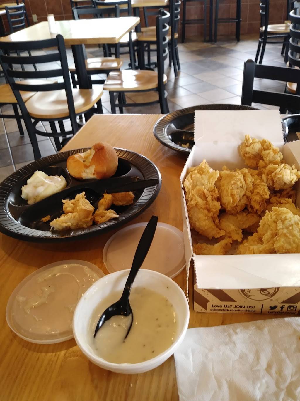 Golden Chick | meal takeaway | 3071 W Northwest Hwy, Dallas, TX 75220, USA | 4696201350 OR +1 469-620-1350