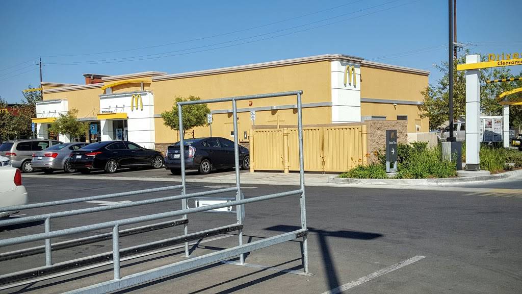 McDonalds | cafe | 6707 Panama Ln, Bakersfield, CA 93313, USA | 6618358502 OR +1 661-835-8502