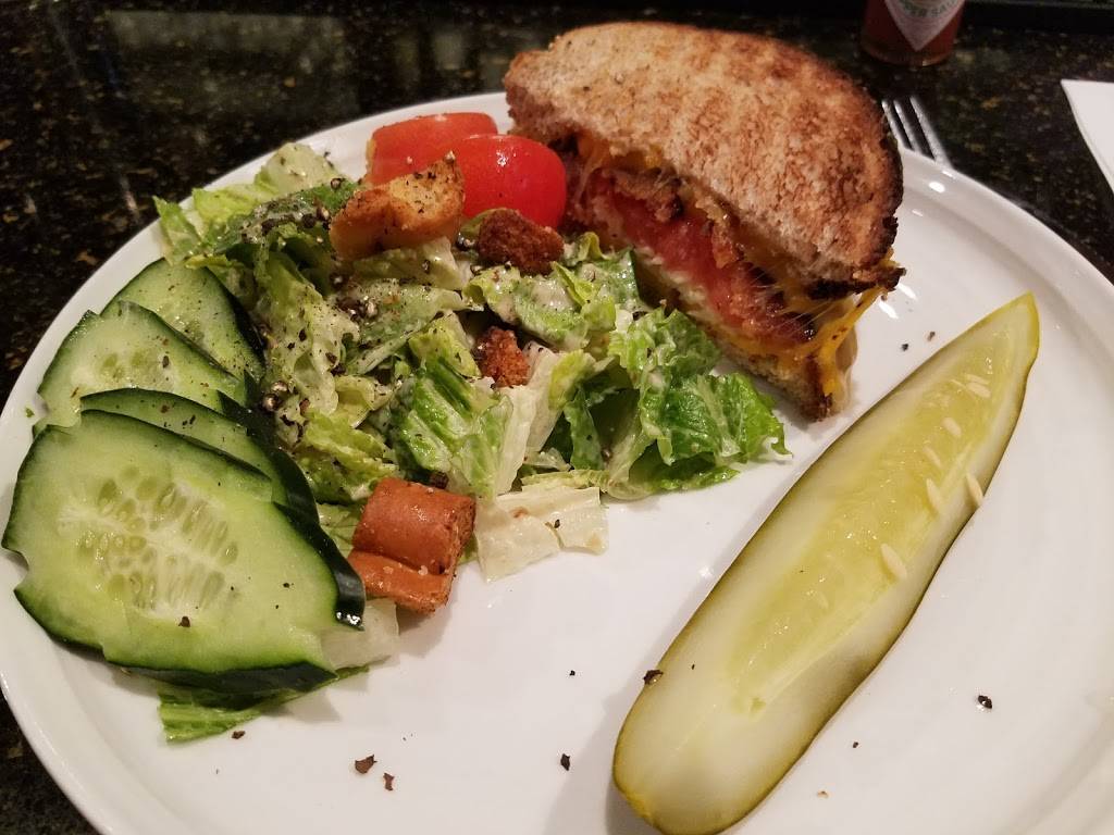 Granada Bar & Grill | restaurant | 5001 N Scottsdale Rd, Scottsdale, AZ 85250, USA | 4809491414 OR +1 480-949-1414