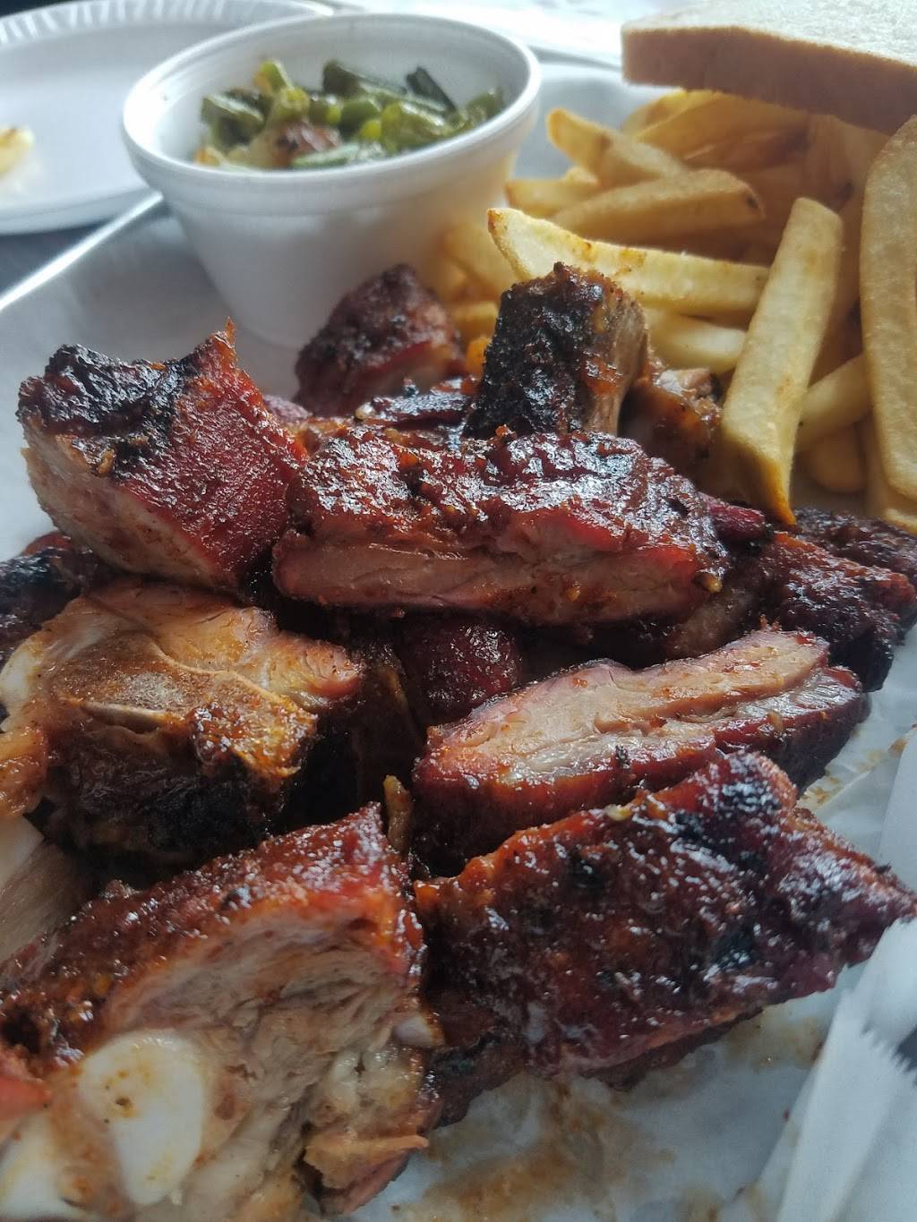 Windy City Bar | restaurant | 67 E Cermak Rd, Chicago, IL 60616, USA | 3127945901 OR +1 312-794-5901