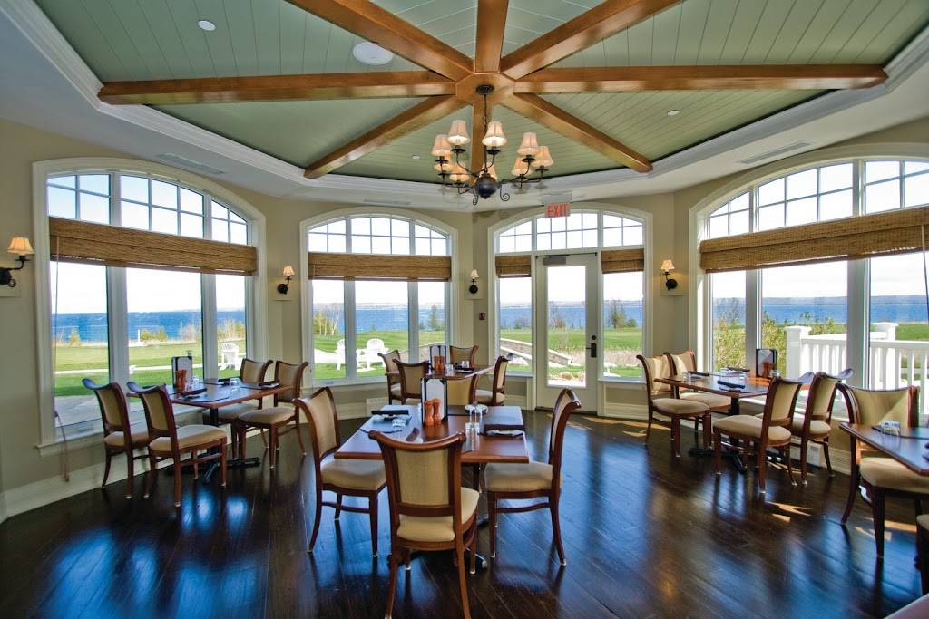 Sweetwater Restaurant & Bar | restaurant | 221 McLeese Dr, Kemble, ON N0H 1S0, Canada | 5193702173 OR +1 519-370-2173