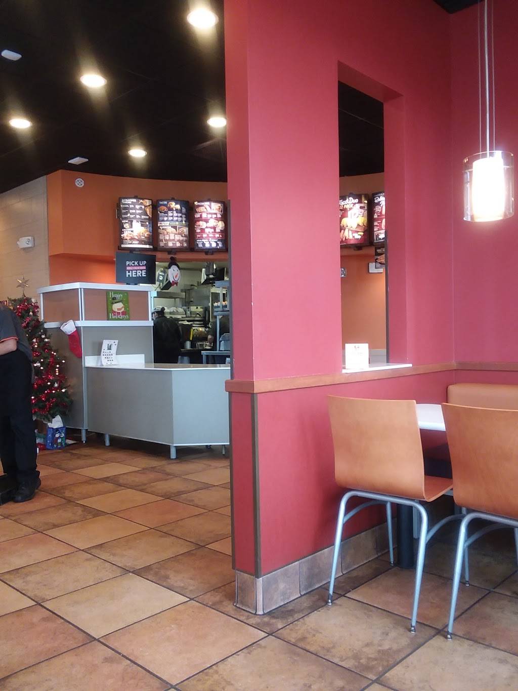 Taco Bell | meal takeaway | 575 S Sandusky Ave, Bucyrus, OH 44820, USA | 4195628233 OR +1 419-562-8233