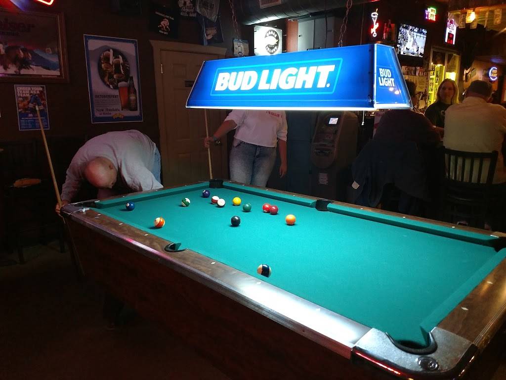 Scooters Pub & Grub | restaurant | 108 E Maple St, New Sharon, IA 50207, USA | 6416371414 OR +1 641-637-1414