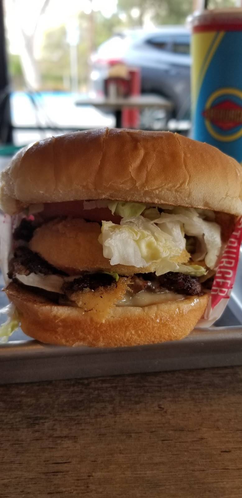 Fatburger | restaurant | 650 N Moorpark Rd, Thousand Oaks, CA 91360, USA | 8053708220 OR +1 805-370-8220