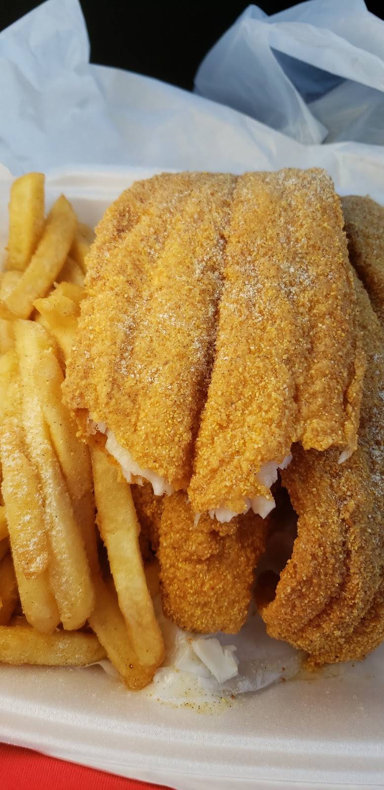 Redds Snapper Seafoods II | restaurant | 6016 W Lisbon Ave, Milwaukee, WI 53210, USA | 4144424774 OR +1 414-442-4774