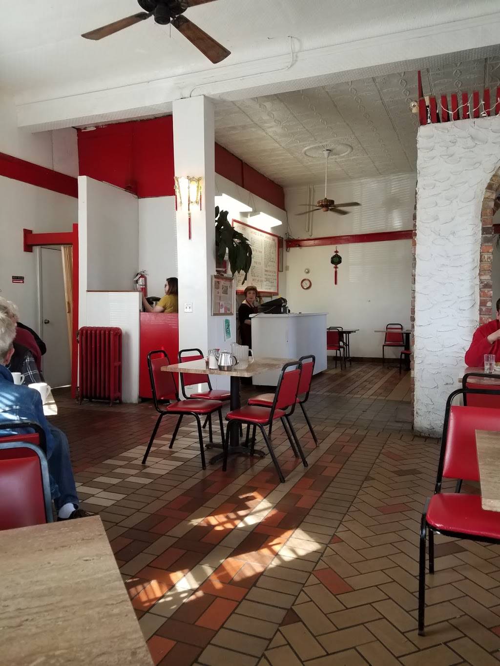 Golden Chow Mein Restaurant | restaurant | 1105 7th St W, St Paul, MN 55102, USA | 6512281276 OR +1 651-228-1276