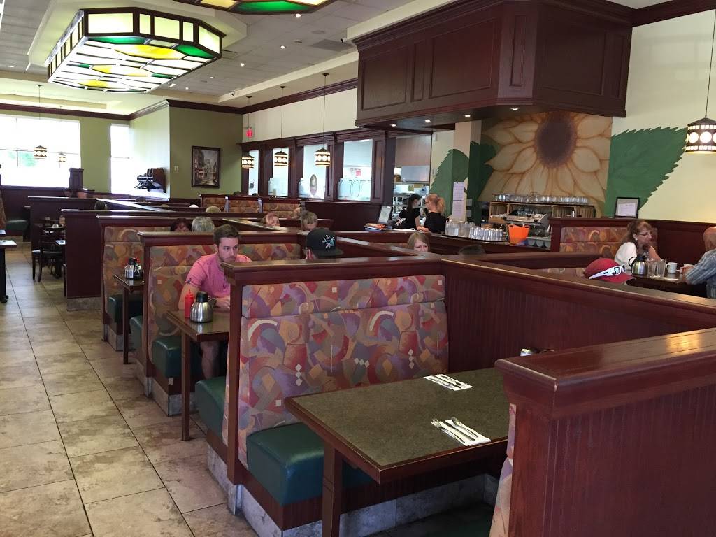 Eggspress Déjeuners & Diners | restaurant | 235 Boulevard Arthur-Sauvé, Saint-Eustache, QC J7P 2A8, Canada | 4505980979 OR +1 450-598-0979