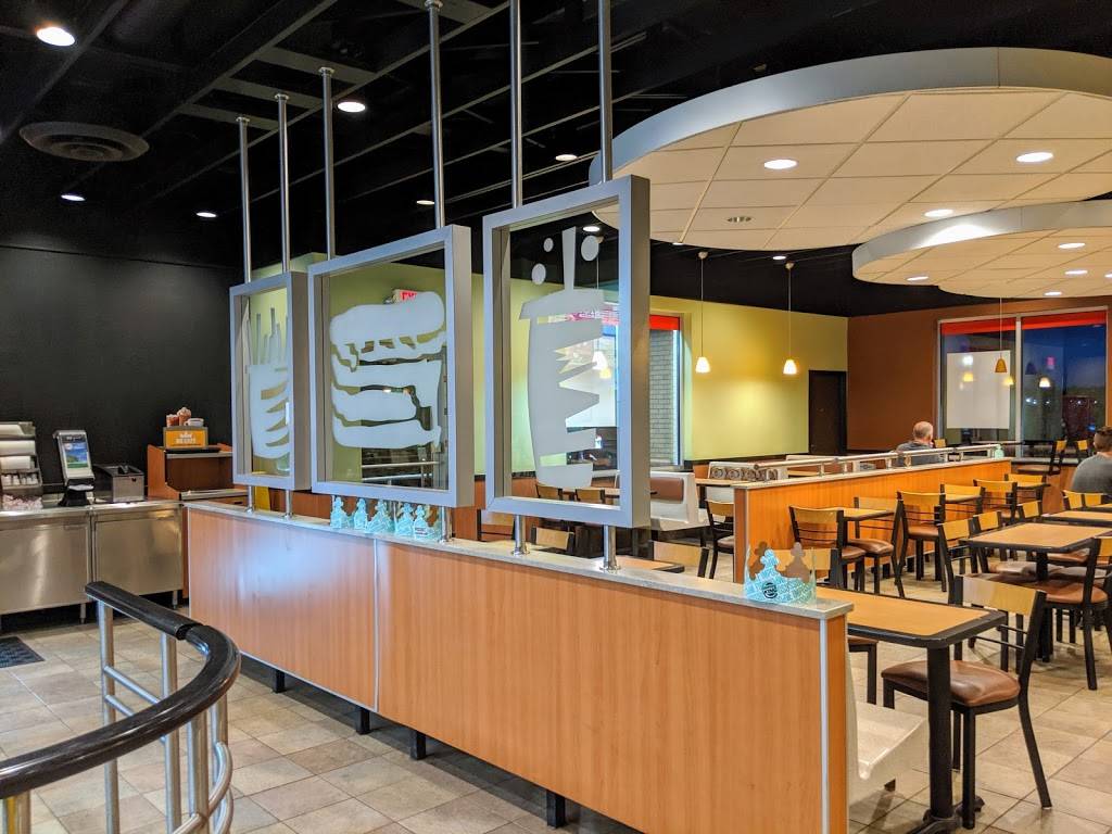 Burger King | restaurant | 12223 Mcdermott Plaza, La Vista, NE 68128, USA | 4028961128 OR +1 402-896-1128