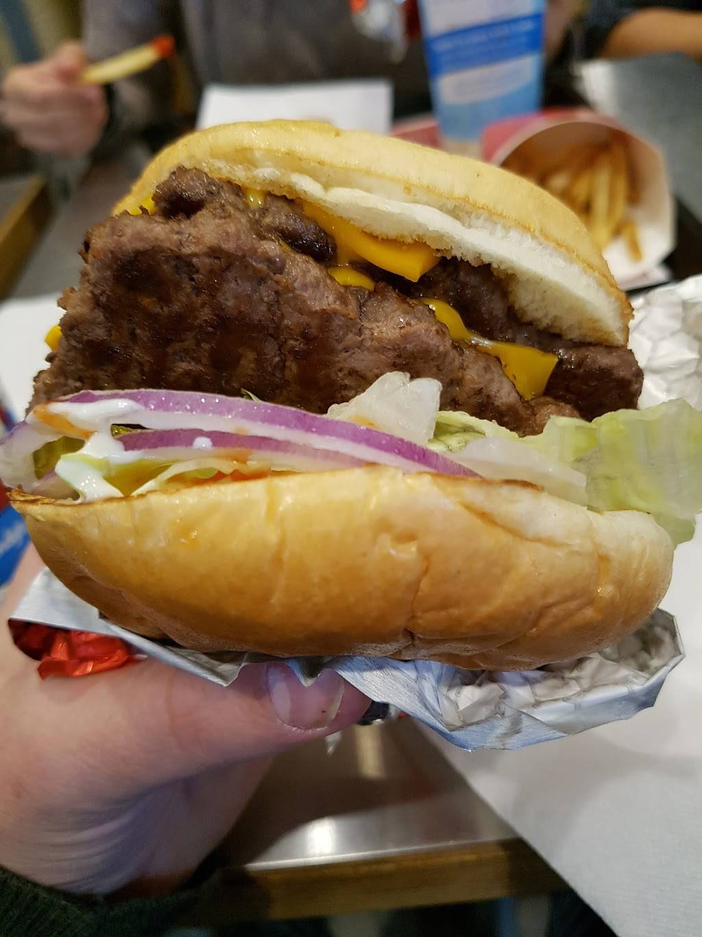 Wendys | restaurant | 176 Boston Post Rd W, Marlborough, MA 01752, USA | 5084815366 OR +1 508-481-5366