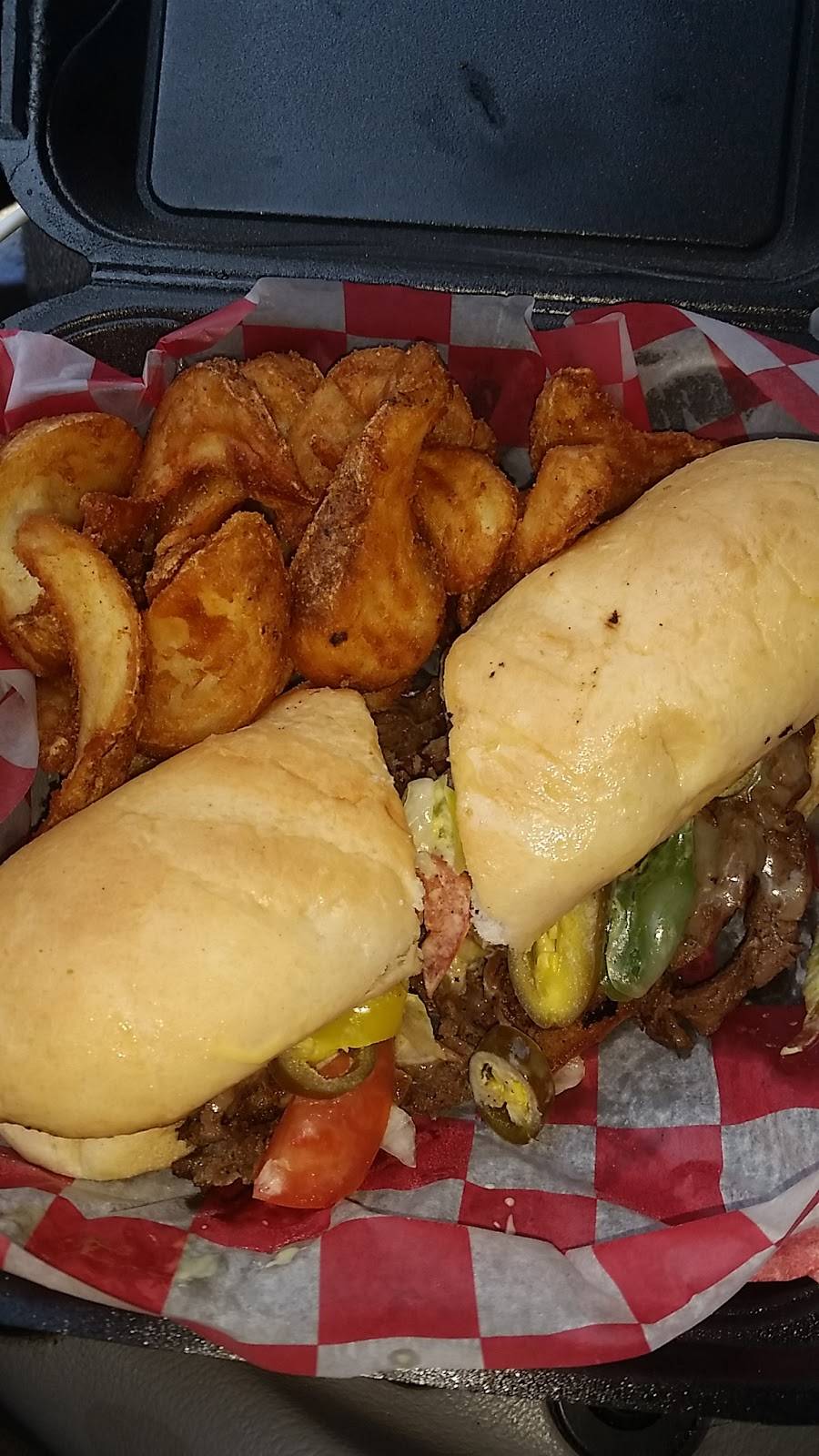 The Grub House | restaurant | 1953 N College Ave, Indianapolis, IN 46202, USA | 3179749089 OR +1 317-974-9089