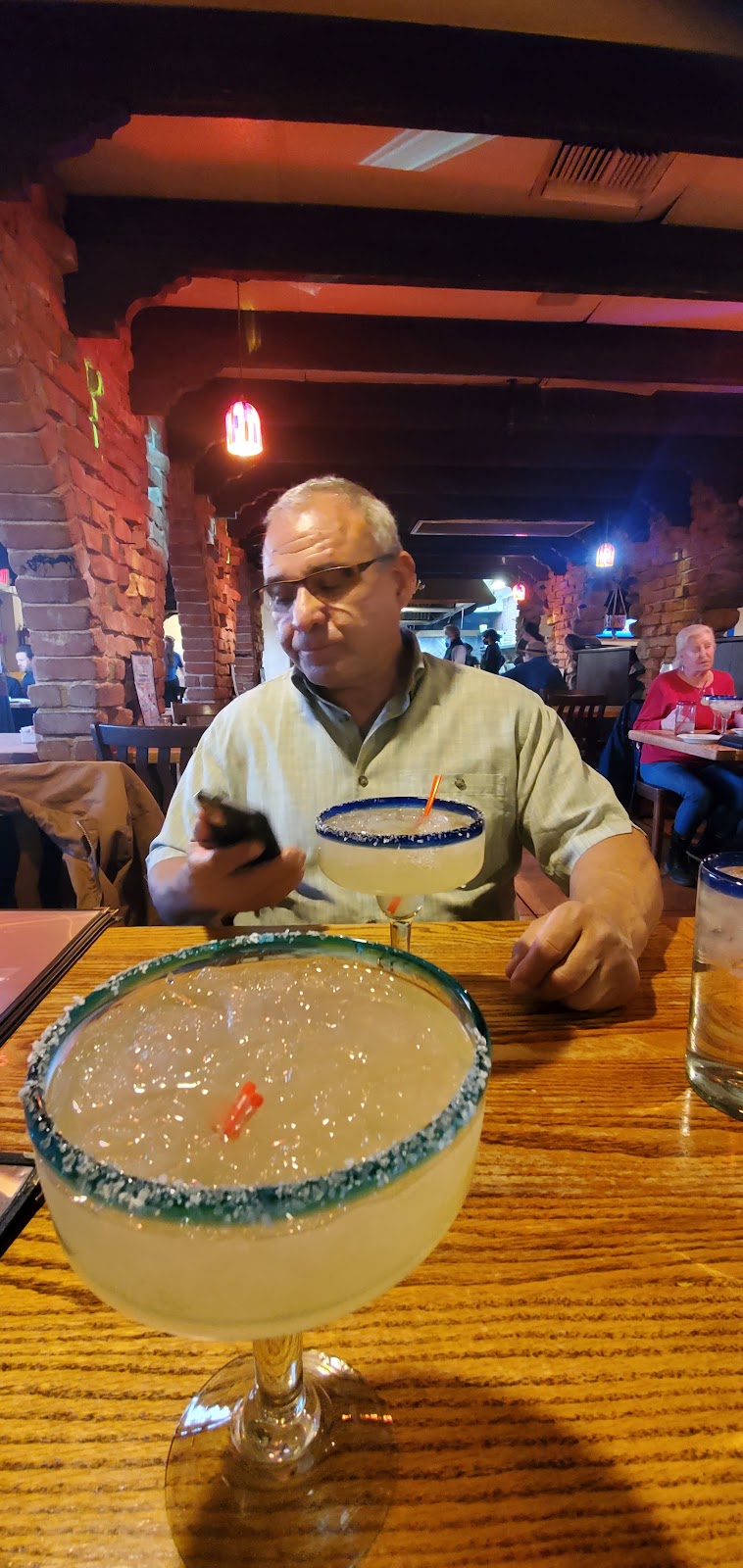 La Parrilla Suiza | restaurant | 5602 E Speedway Blvd, Tucson, AZ 85711, USA | 5207474838 OR +1 520-747-4838