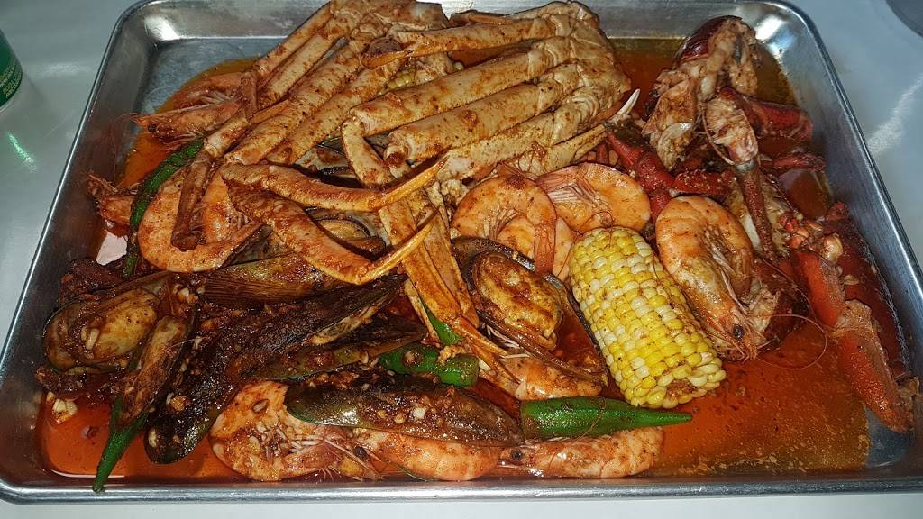 L.A. Boil Seafood | restaurant | 888 Dundas St E A1-1, Mississauga, ON L4Y 4G6, Canada | 9058482018 OR +1 905-848-2018