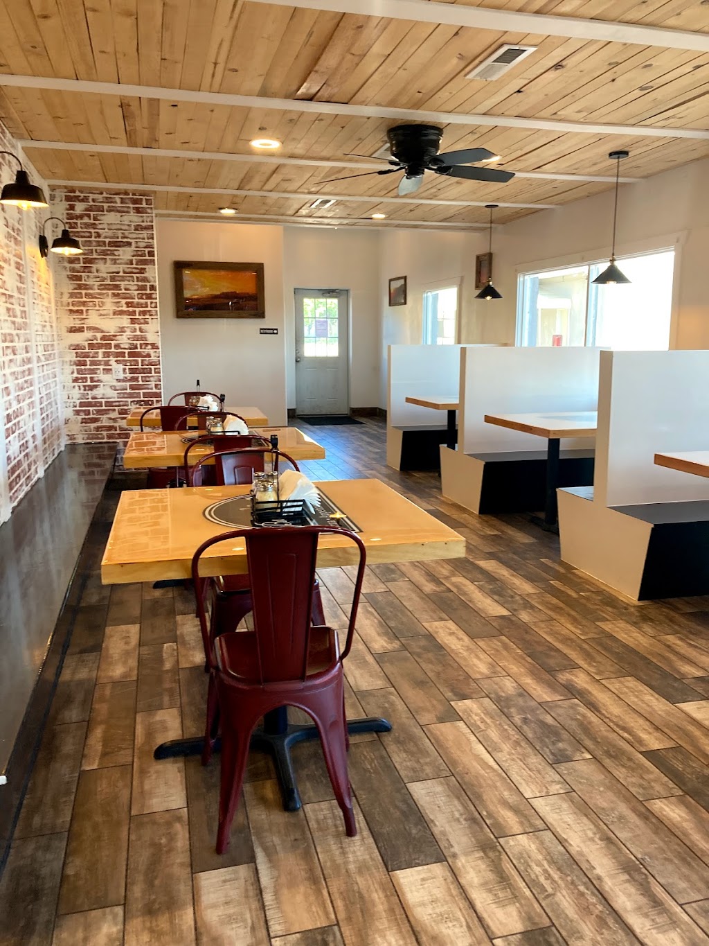 Berry Knoll Pizza | cafe | 70 N Central St, Colorado City, AZ 86021, USA | 9288758686 OR +1 928-875-8686