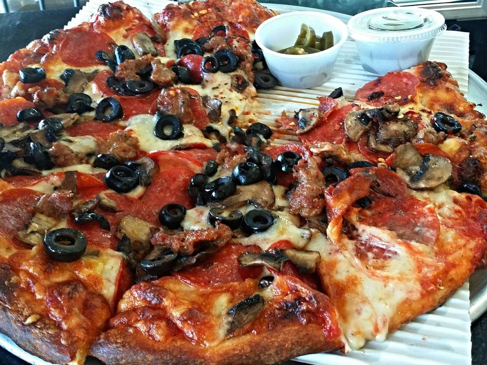 Mama Mia Pizzeria | restaurant | 737 E Olive Ave, Fresno, CA 93728, USA | 5593694298 OR +1 559-369-4298