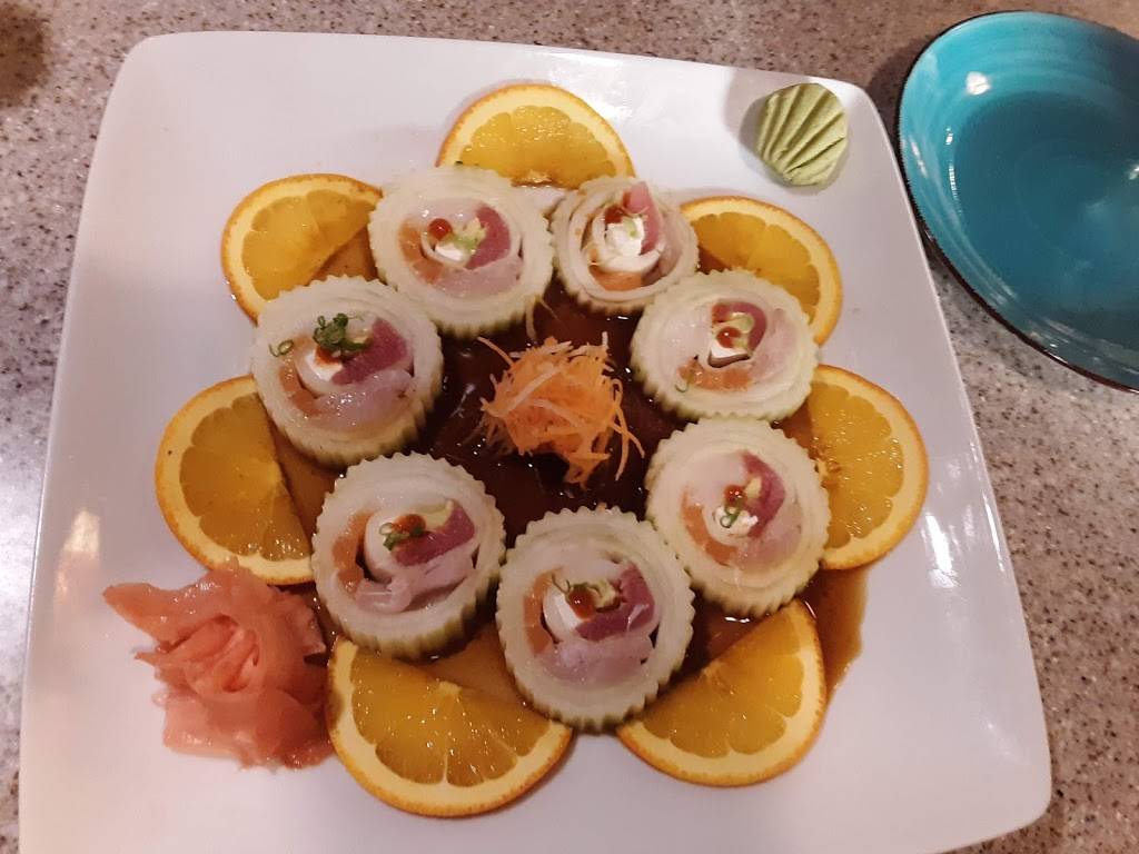 Kiku Japanese Steakhouse | restaurant | 15211 US-441, Eustis, FL 32726, USA | 3524838288 OR +1 352-483-8288