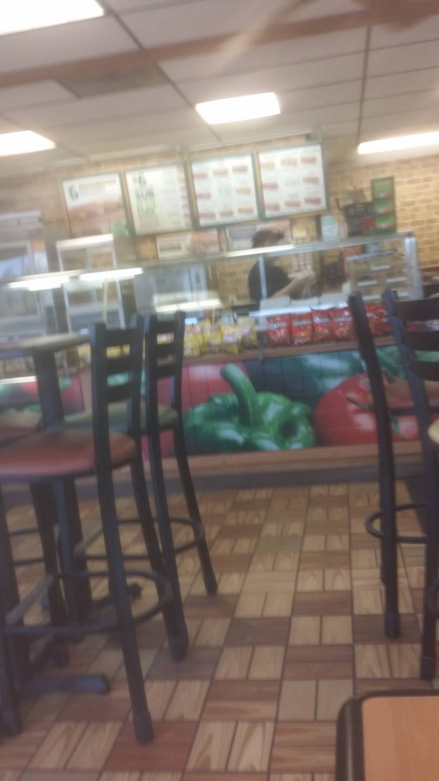 Subway Restaurants | restaurant | 239 N 13th St, Decatur, IN 46733, USA | 2607247827 OR +1 260-724-7827