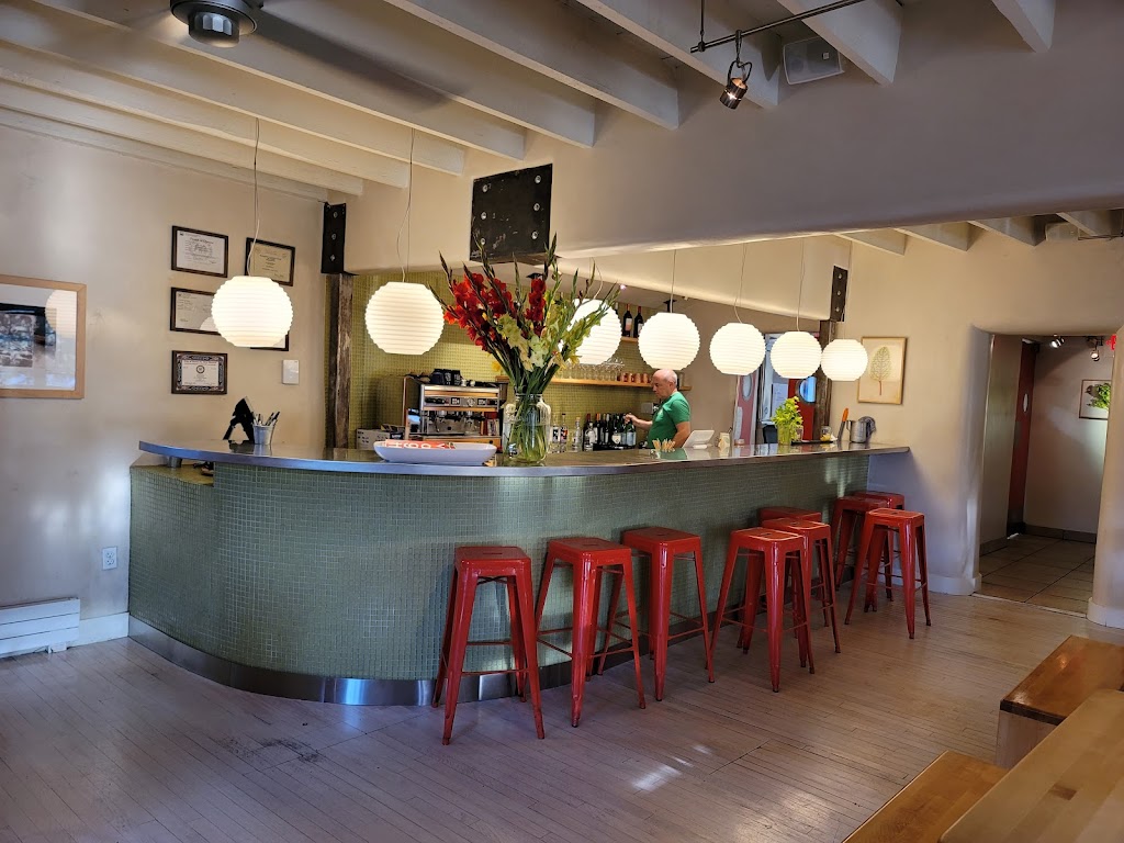 Vinaigrette | restaurant | 709 Don Cubero Alley, Santa Fe, NM 87505, USA | 5058209205 OR +1 505-820-9205