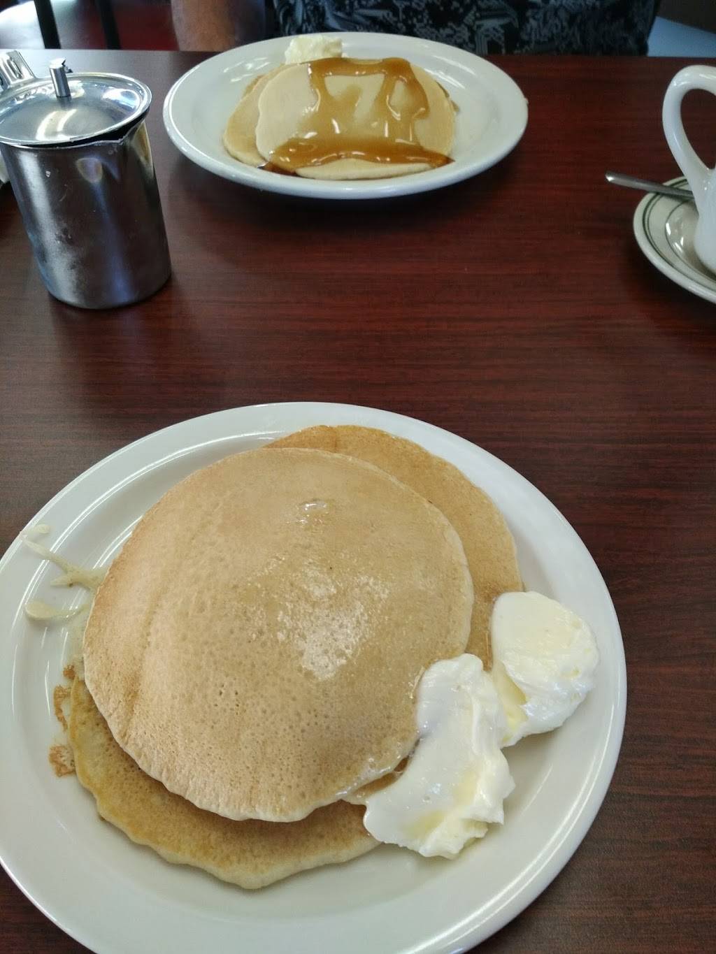 Food Junction | restaurant | 3900 Power Inn Rd, Sacramento, CA 95826, USA | 9164521151 OR +1 916-452-1151