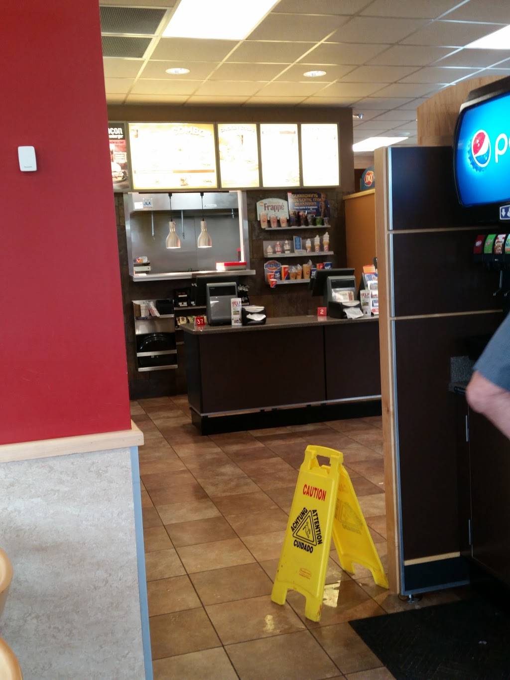 Dairy Queen Grill & Chill | restaurant | 316 N Main St, Monmouth, IL 61462, USA | 3097347828 OR +1 309-734-7828