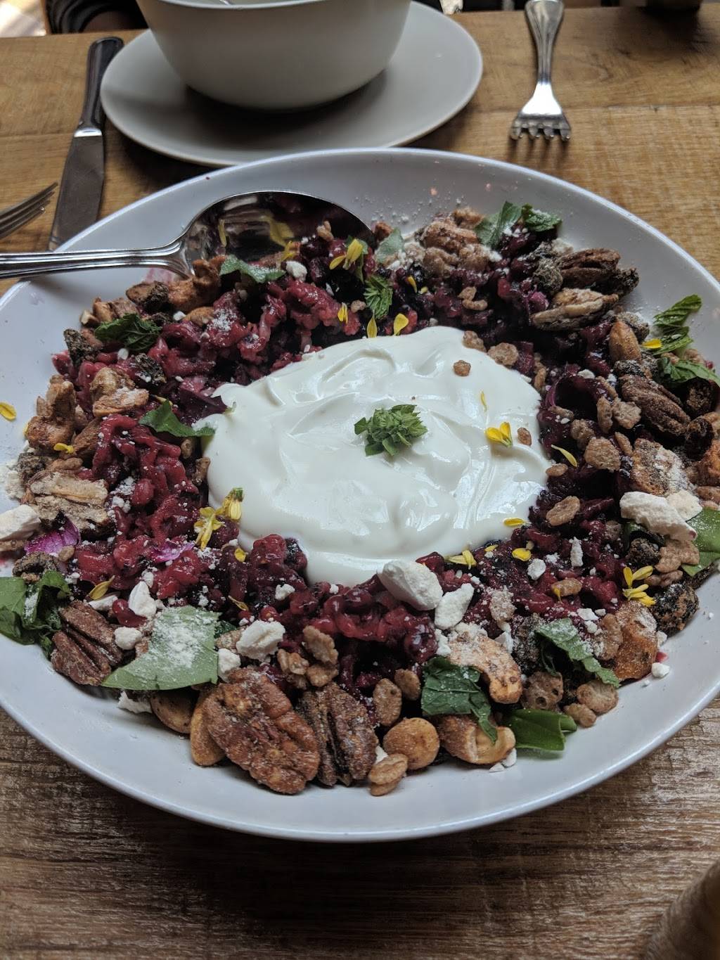 The Mar Vista | restaurant | 12249 Venice Blvd, Los Angeles, CA 90066, USA | 3107516773 OR +1 310-751-6773