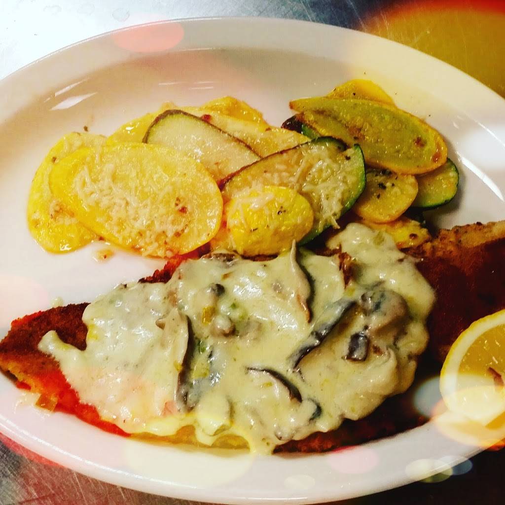 Firehouse Bar & Grill | restaurant | 465 N St Helen Rd, St Helen, MI 48656, USA | 9893891000 OR +1 989-389-1000