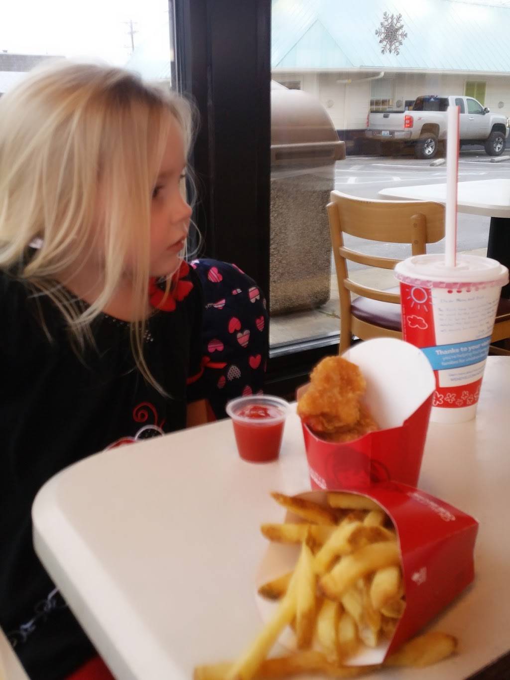 Wendys | restaurant | 2937 Fort Campbell Blvd, Hopkinsville, KY 42240, USA | 2708860084 OR +1 270-886-0084