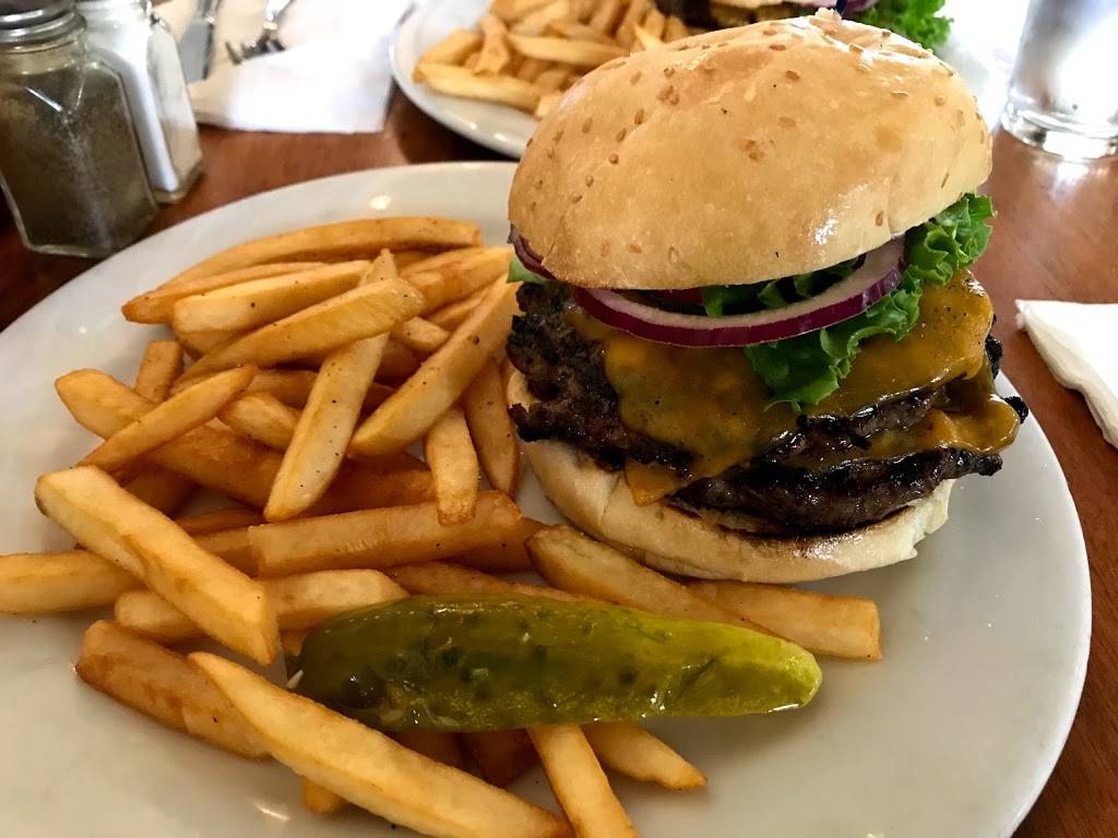 Burgers and Brew | restaurant | 403 3rd St, Davis, CA 95616, USA | 5307503600 OR +1 530-750-3600