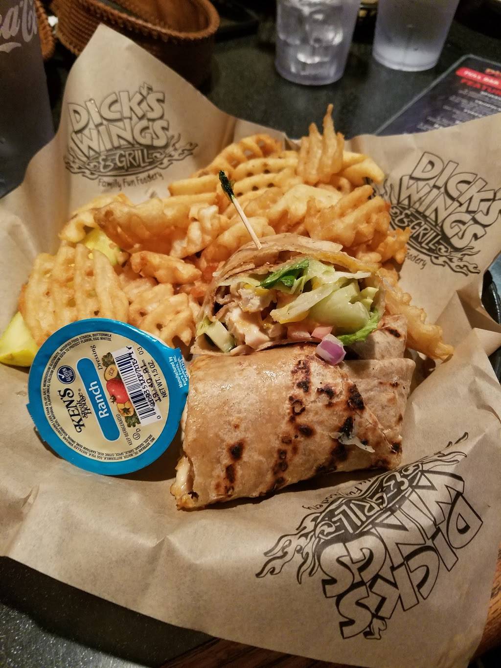 Dicks Wings and Grill Argyle | restaurant | 6055 Youngerman Cir, Jacksonville, FL 32244, USA | 9047781101 OR +1 904-778-1101