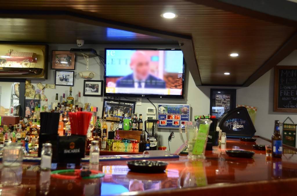 19th Green Pub & Grill | restaurant | 3826 Hamburg Pike, Jeffersonville, IN 47130, USA | 8127258936 OR +1 812-725-8936