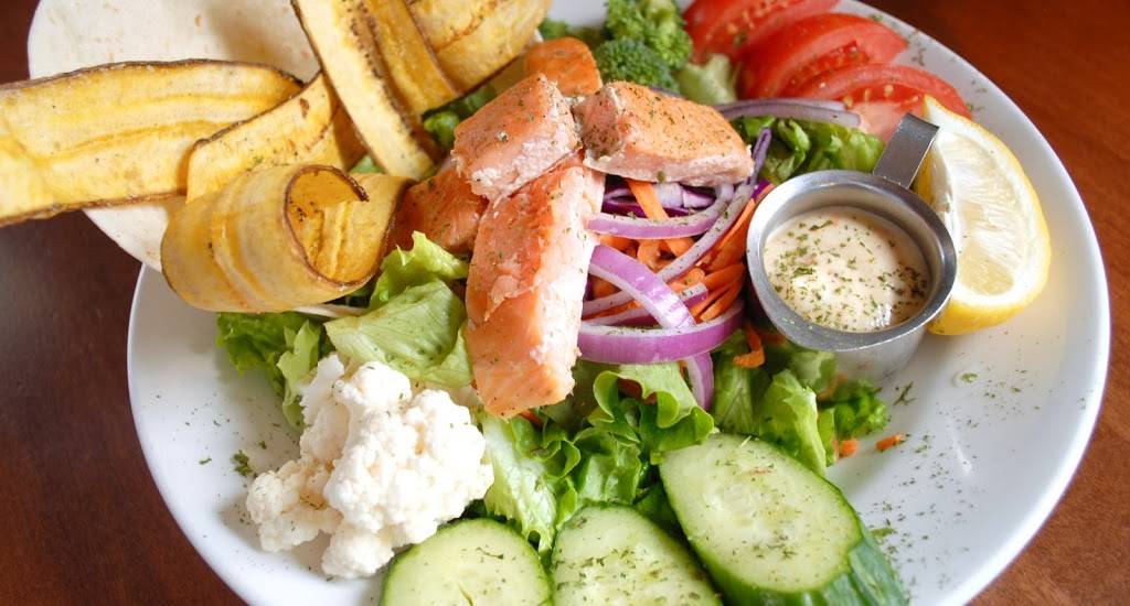 Au Petit Café Chez Denise - Dejeuner Souper Brunch - Resto Famil | restaurant | 338 Rue Principale, Saint-Sauveur, QC J0R 1R0, Canada | 4502275955 OR +1 450-227-5955