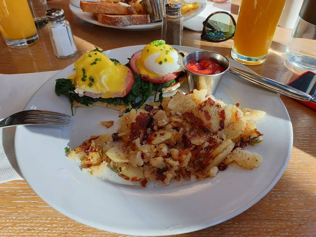 Upper East Café | restaurant | 1048 3rd Ave #8111, New York, NY 10065, USA | 9174751721 OR +1 917-475-1721