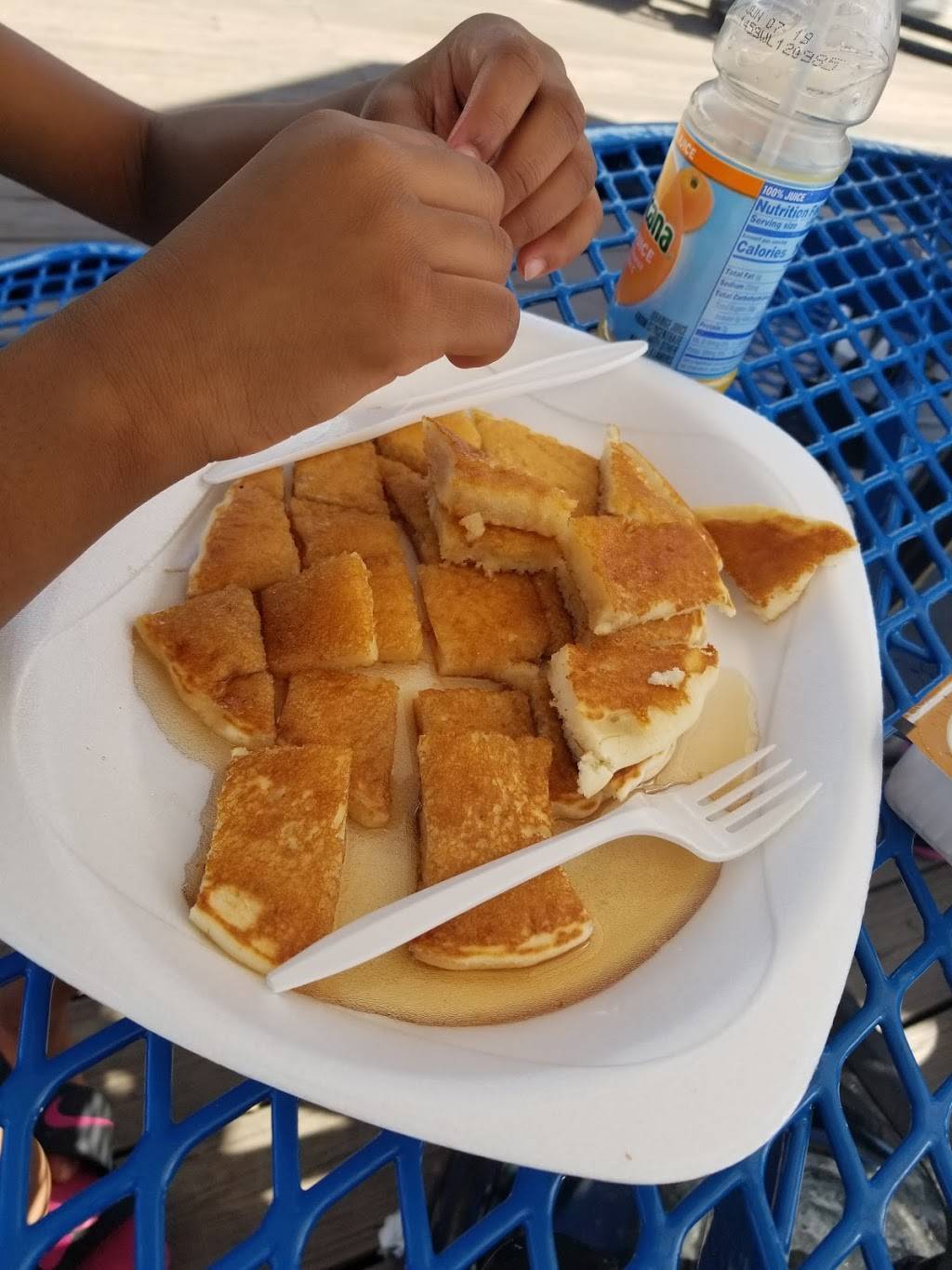 Seaman Cafe | cafe | 1180 S America Way, Miami, FL 33132, USA | 3053744722 OR +1 305-374-4722