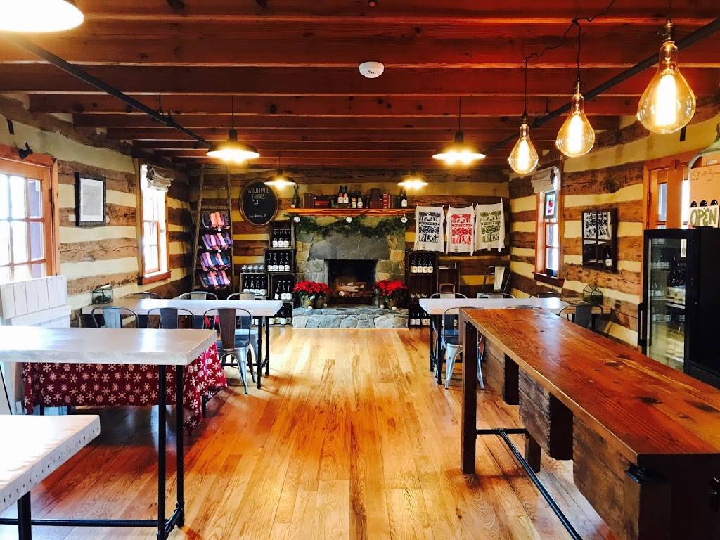 Wild Hare Cider Cabin | restaurant | 106 A South St SE, Leesburg, VA 20175, USA | 7034027956 OR +1 703-402-7956