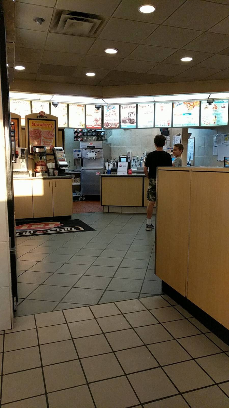 Dairy Queen Grill & Chill | restaurant | 3248 N Rock Rd, Wichita, KS 67226, USA | 3166364563 OR +1 316-636-4563