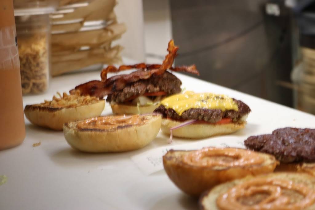 The Sear Shack | restaurant | 6518 Goodman Rd #108, Olive Branch, MS 38654, USA | 6624084932 OR +1 662-408-4932