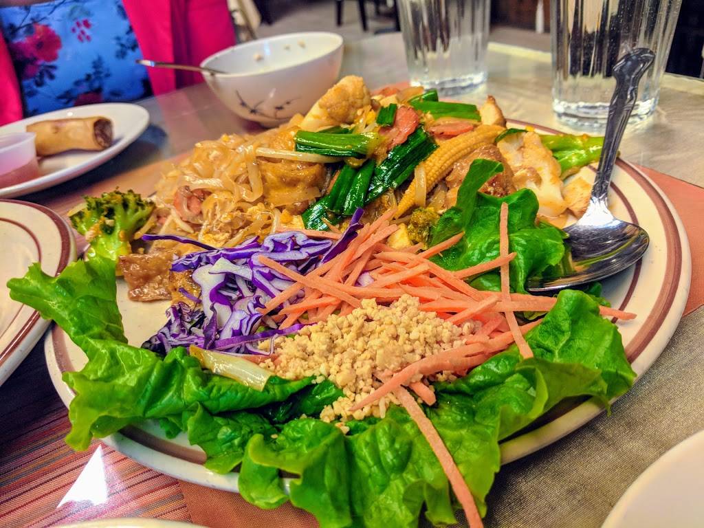 Pad Thai Cuisine | restaurant | 500 Lawrence Expy B, Sunnyvale, CA 94085, USA | 4087332626 OR +1 408-733-2626