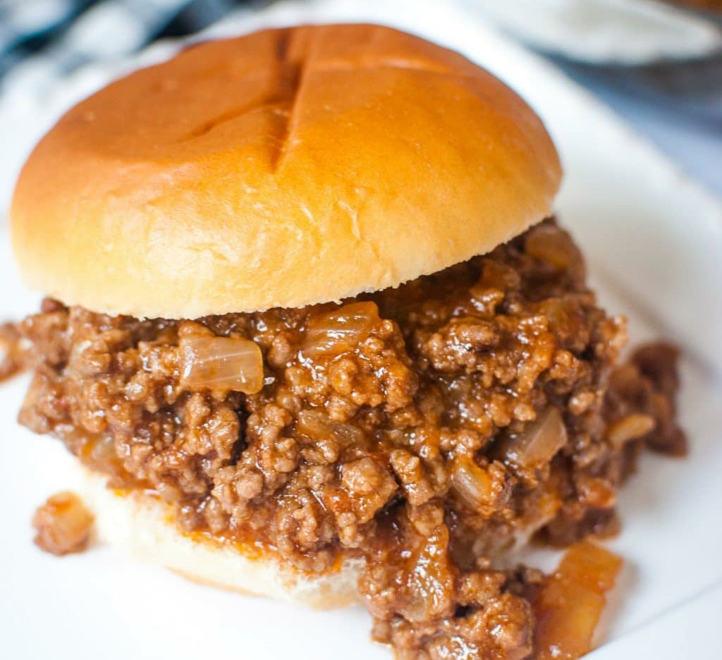 Tailgator | restaurant | 2900 Apalachee Pkwy, Tallahassee, FL 32399, USA | 8506617434 OR +1 850-661-7434