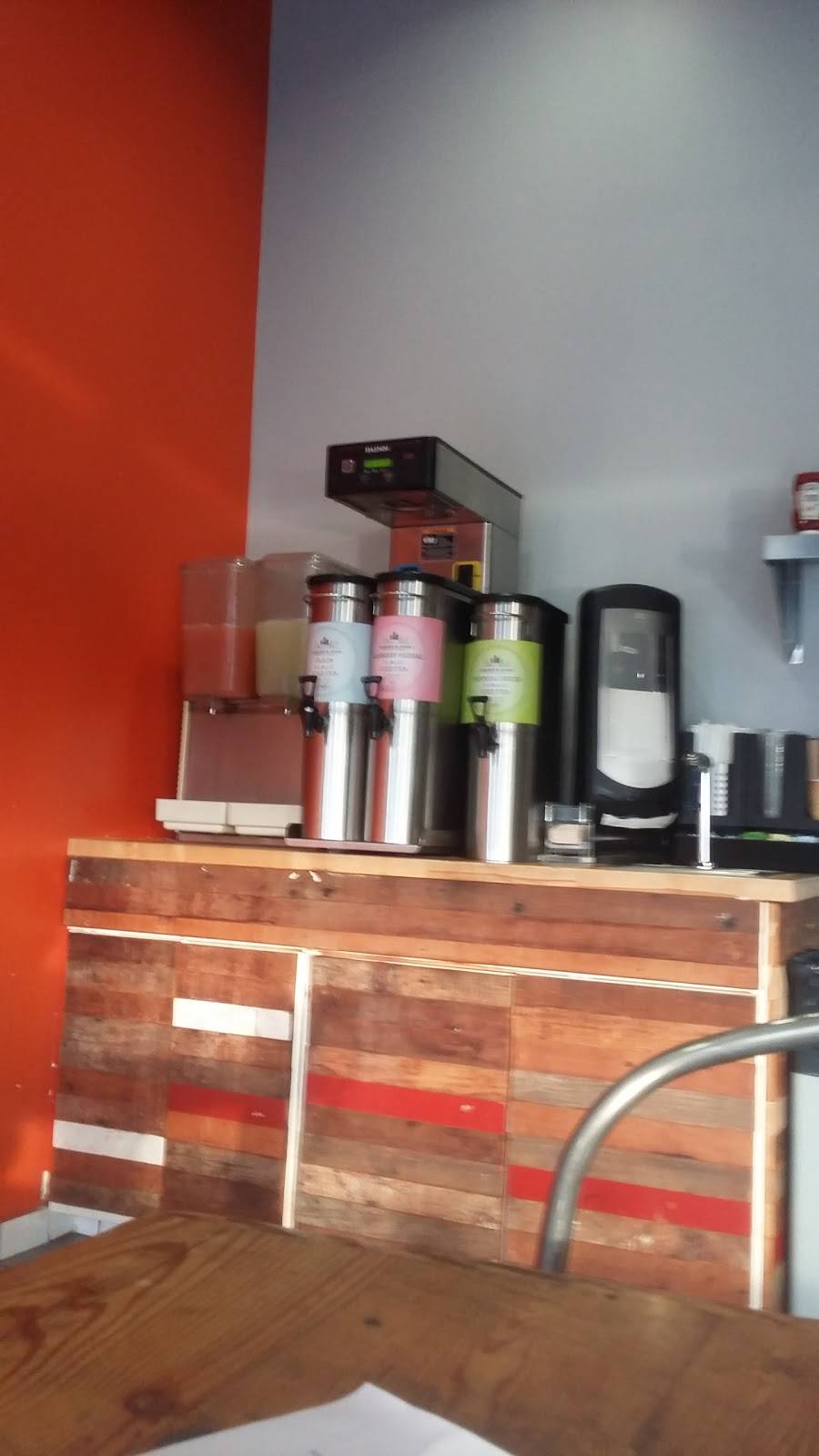 The Carving Board West LA | restaurant | 11676 Gateway Blvd, Los Angeles, CA 90064, USA | 3104787500 OR +1 310-478-7500