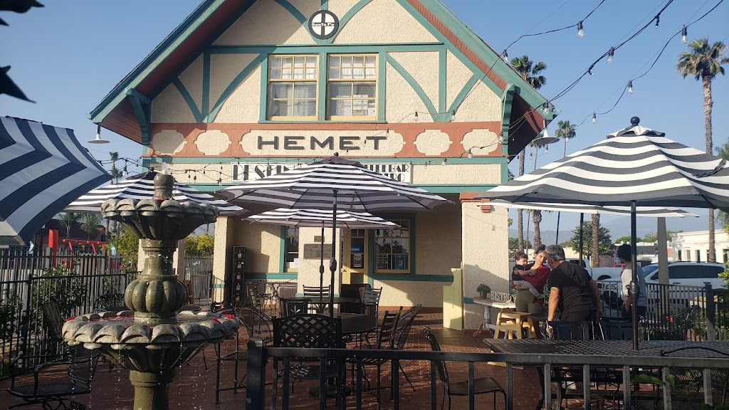 Destination Smokehouse & Eatery | restaurant | 100 W Florida Ave, Hemet, CA 92543, USA | 9515026777 OR +1 951-502-6777