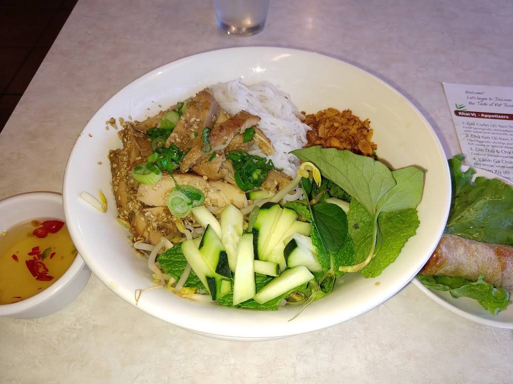 Vina Restaurant | restaurant | 100 W Pioneer Pkwy #156, Arlington, TX 76010, USA | 6824080402 OR +1 682-408-0402