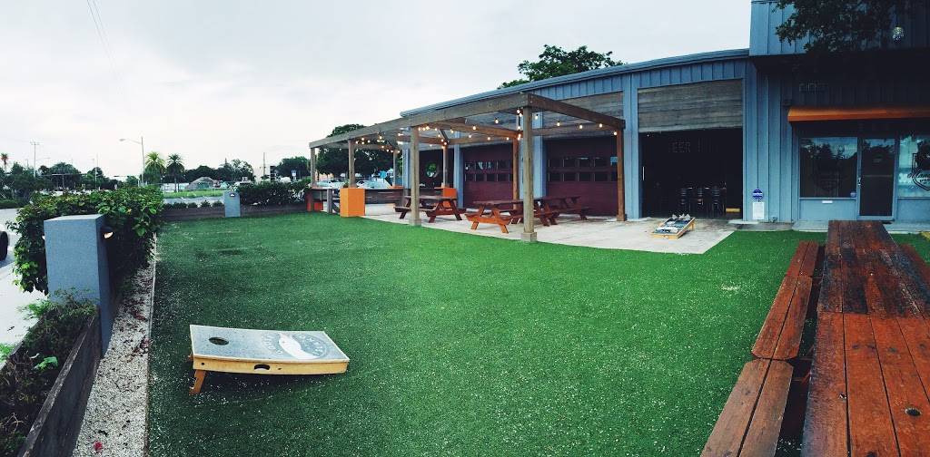 Mandeville Beer Garden | restaurant | 428 N Lemon Ave, Sarasota, FL 34236, USA | 9419548688 OR +1 941-954-8688